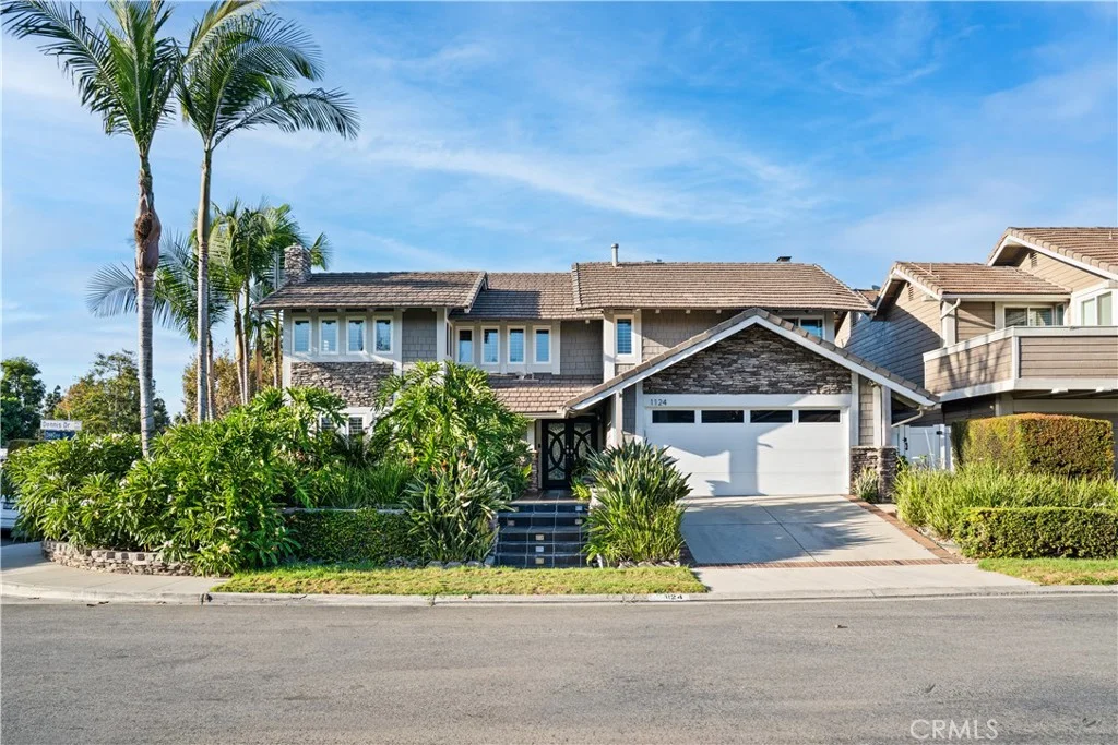 1124 Dennis Drive, Costa Mesa, CA 92626 photo 2