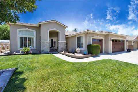 13583 Mesa Crest Drive, Yucaipa, CA 92399 - MLS#: EV23113088