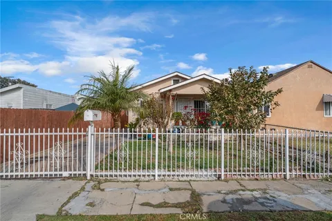 915 E 112th Street, Los Angeles, CA 90059 - MLS#: RS25070532