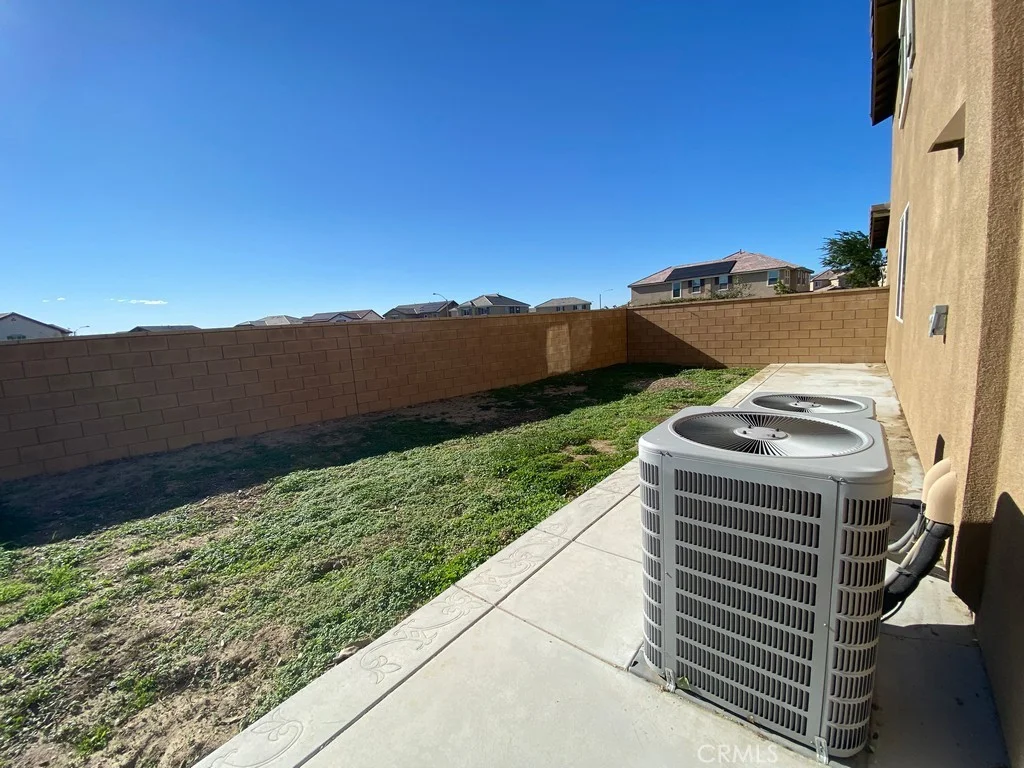 5440 Starling Dr, Jurupa Valley, CA 91752