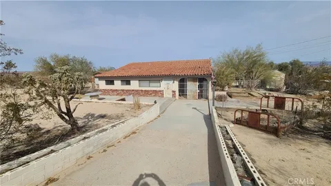 73654 Playa Vista Drive, 29 Palms, CA MLS: JT25082023