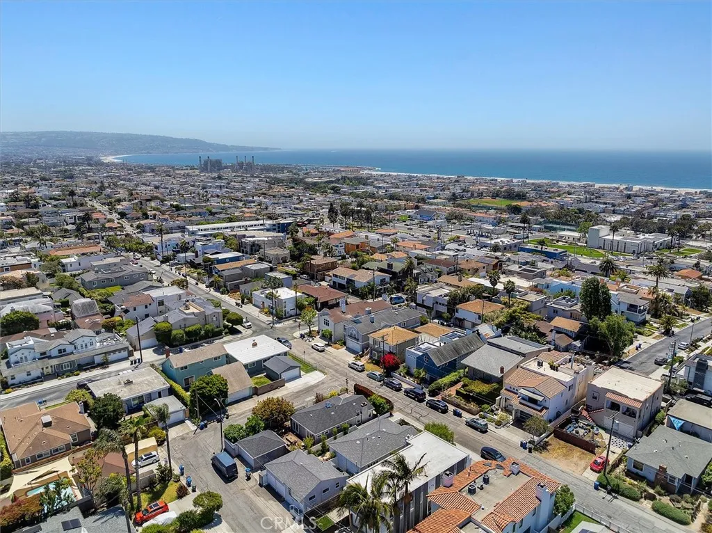 1430 Bonnie Brae Street, Hermosa Beach, CA 90254