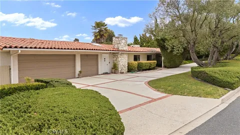 2457 Via Sonoma, Palos Verdes Estates, CA MLS: PV25033583