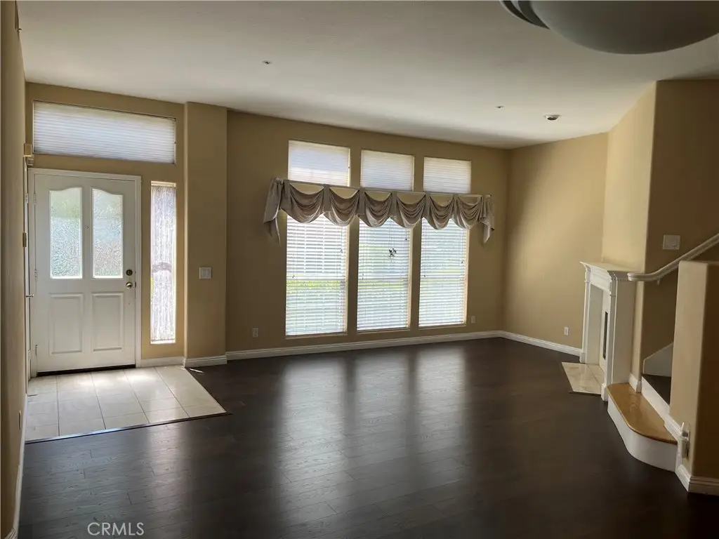 4 Torrigiani Aisle, Irvine, CA 92606