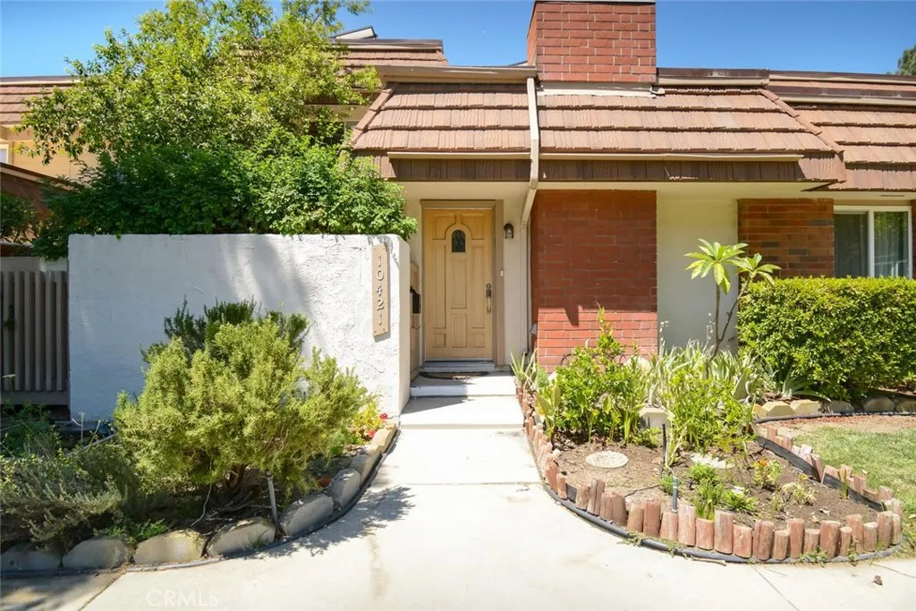 10421 Larwin Avenue, Chatsworth, CA 91311
