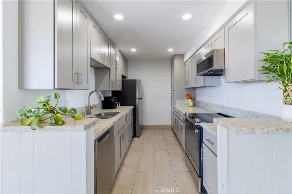 Additional image 25 of 2260 N North Cahuenga Boulevard Unit 302, Los Angeles, CA 90068