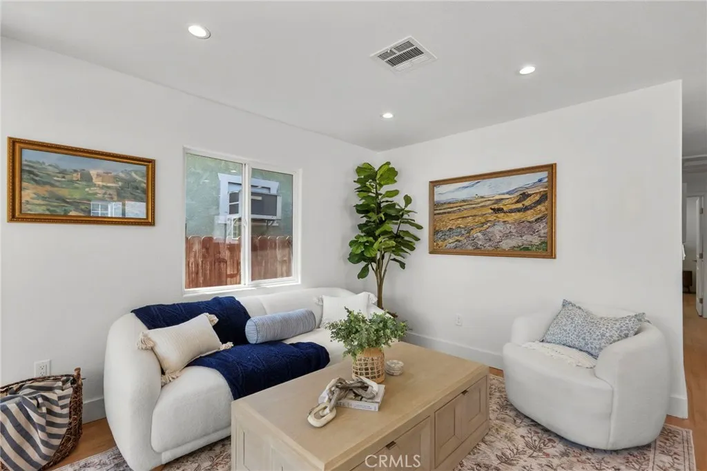 Additional image 9 of 3705 S St Andrews Pl, Los Angeles, CA 90018