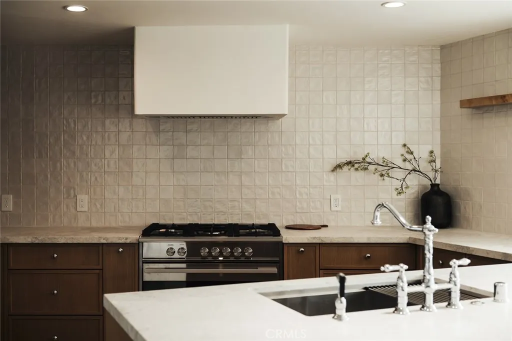 Additional image 50 of 8448 Franklin, Los Angeles, CA 90069