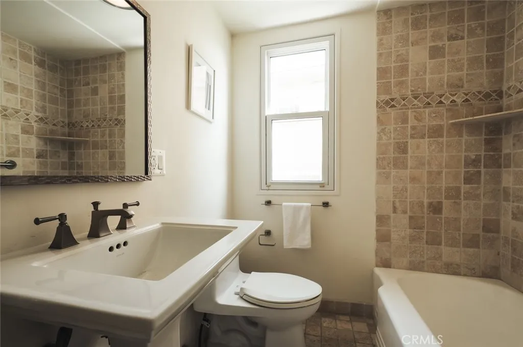 Additional image 30 of 8448 Franklin, Los Angeles, CA 90069