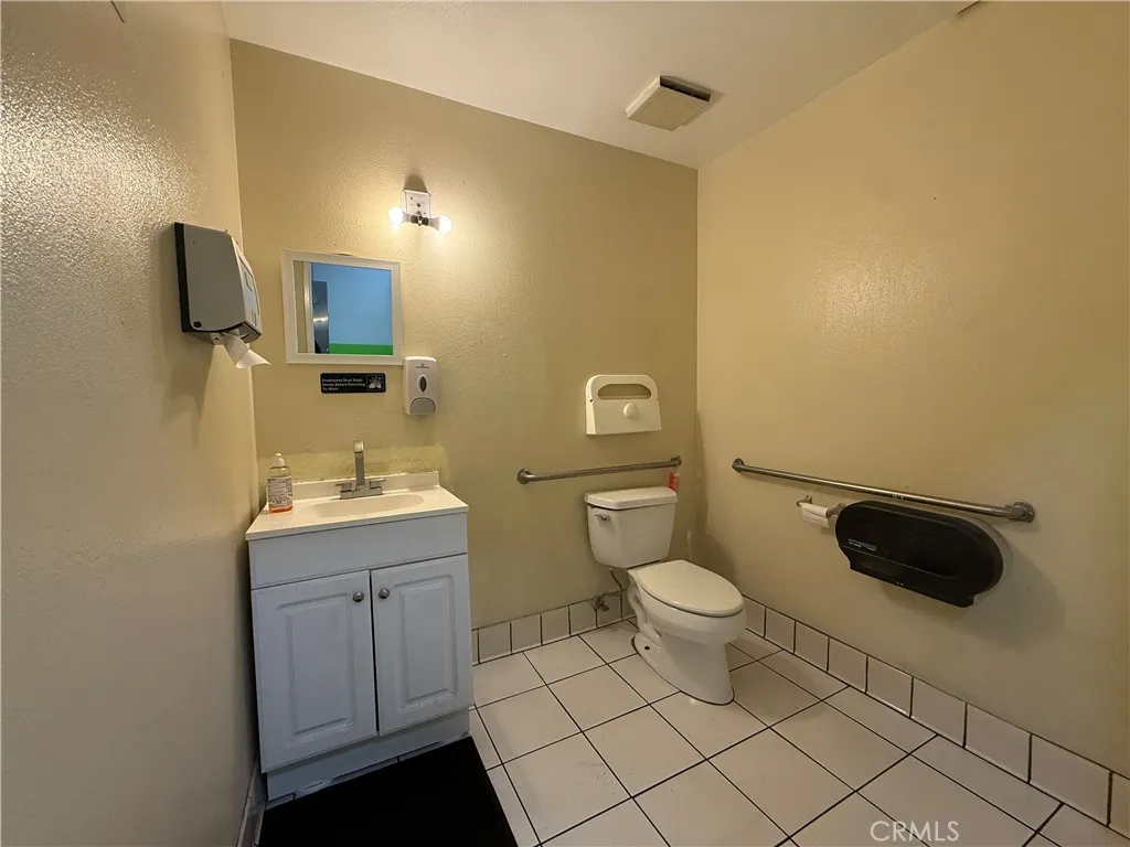Additional image 10 of 18125 Saticoy Street, Reseda, CA 91335