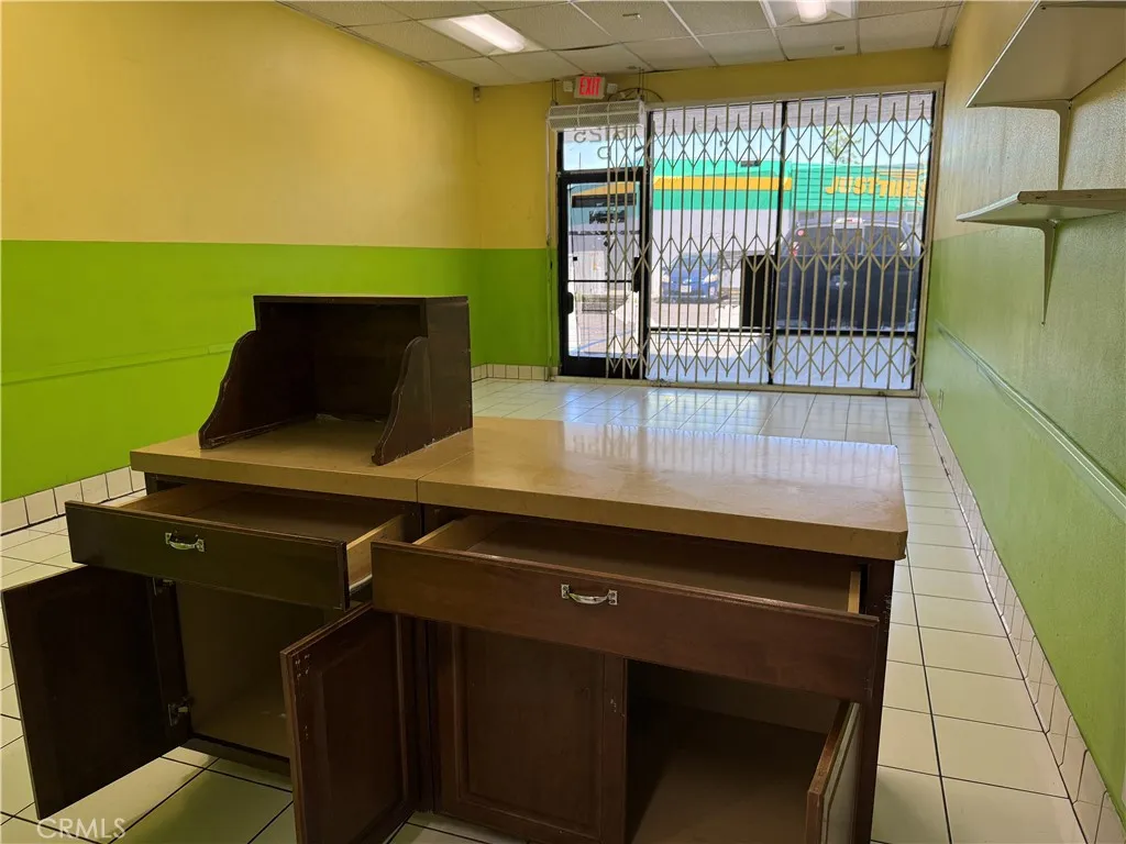 Additional image 18 of 18125 Saticoy Street, Reseda, CA 91335