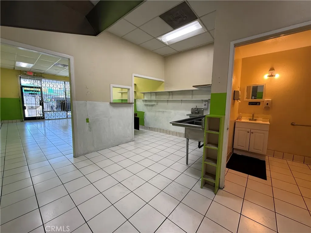 Additional image 22 of 18125 Saticoy Street, Reseda, CA 91335