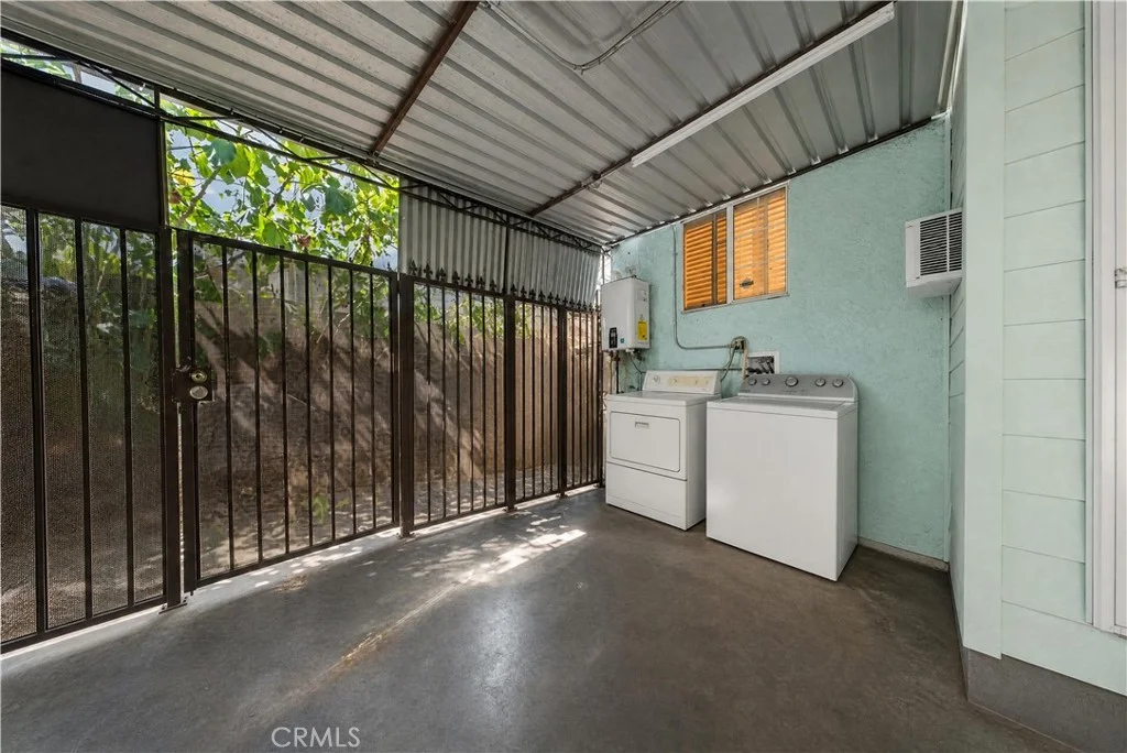 3360 Southern Avenue, South Gate, CA 90280
