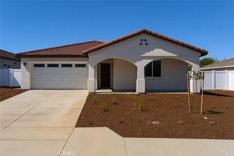 24327 Dunlavy Court, Moreno Valley, CA MLS: IV25076610