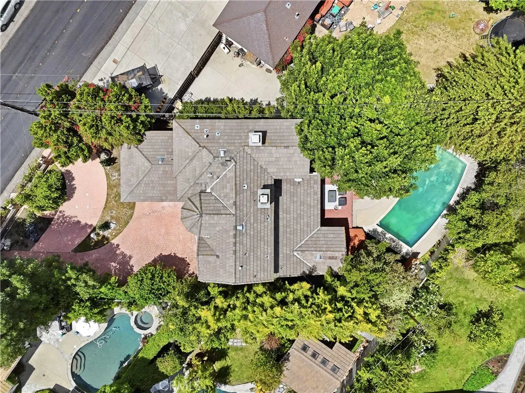 5224 Woodlake, Woodland Hills, CA 91367