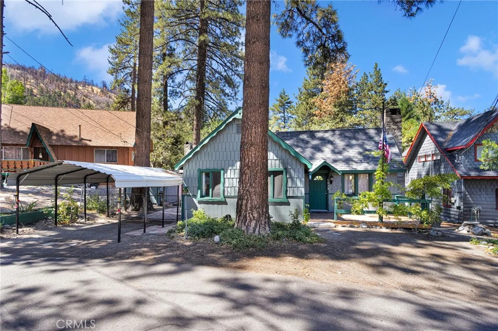 1038 Robin Ln., Wrightwood, CA 92397 photo 2