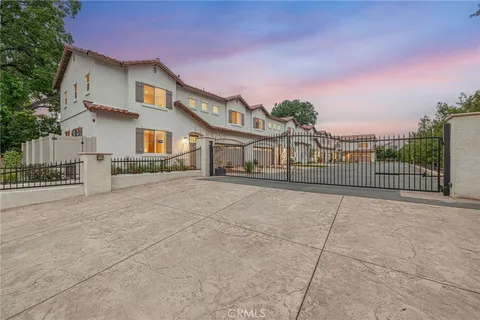 24755 Valley Street, Newhall, CA 91321 - MLS#: SR24084103