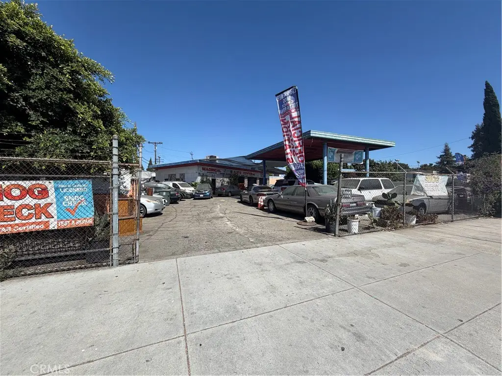 15022 S Atlantic Ave, Compton, CA 90221 photo 4