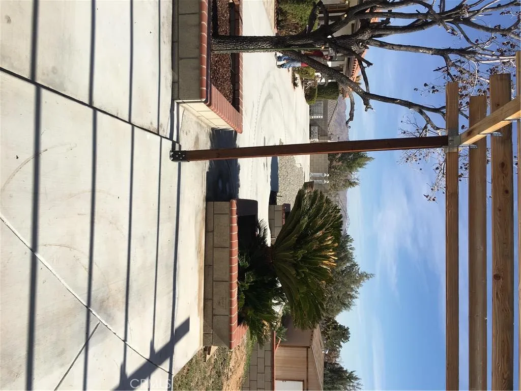 Additional image 16 of 20231 Wadena Rd, Apple Valley, CA 92308