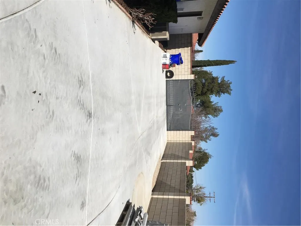 20231 Wadena Rd, Apple Valley, CA 92308