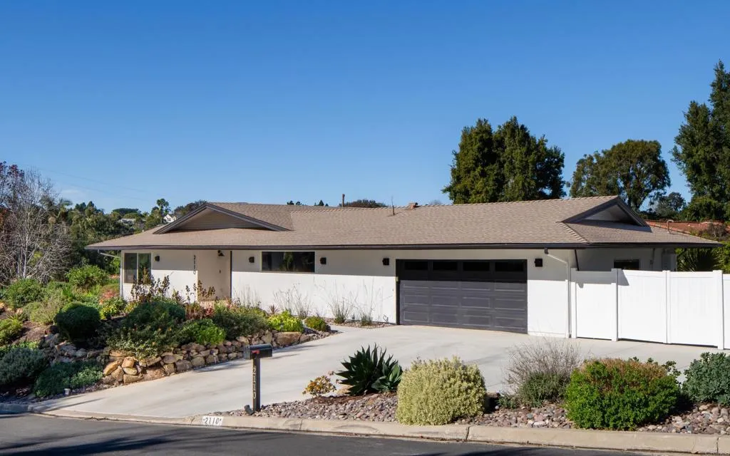 Additional image 3 of 2110 Calle Guaymas, La Jolla, CA 92037