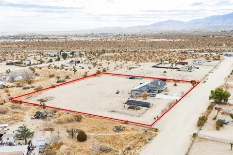 13221 Primavera Road, Pinon Hills, CA 92372 - MLS#: CV25042393