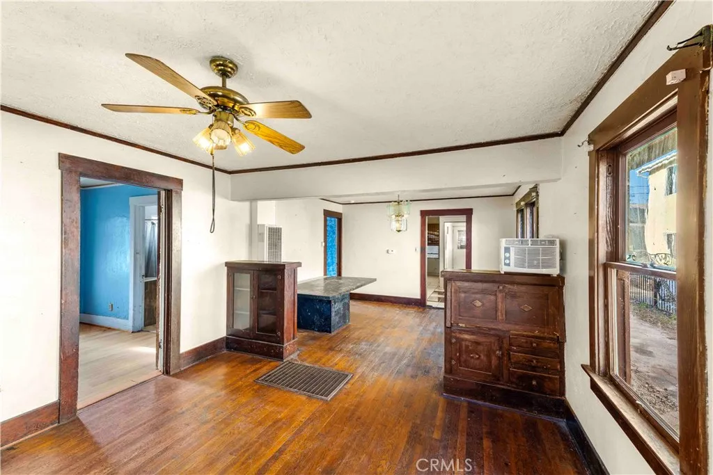 Additional image 5 of 225 E 67th St, Los Angeles, CA 90003