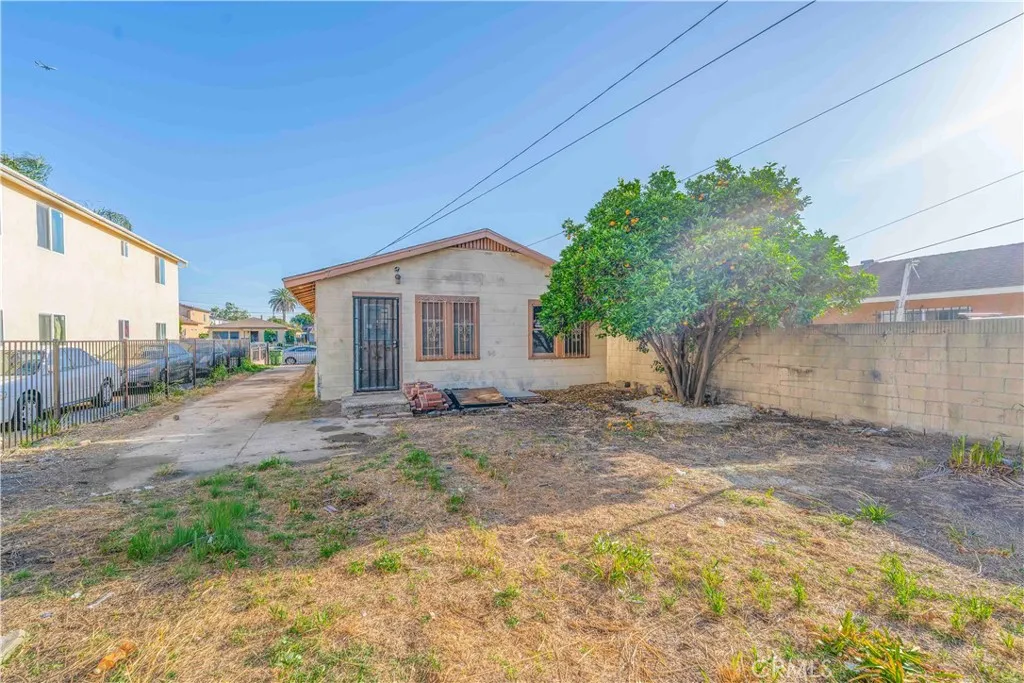 Additional image 36 of 225 E 67th St, Los Angeles, CA 90003