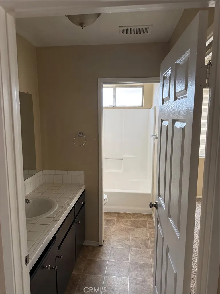 Additional image 18 of 2666 E Jefferson St, Carson, CA 90810