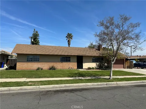878 E Holly Street, Rialto, CA MLS: CV25064232