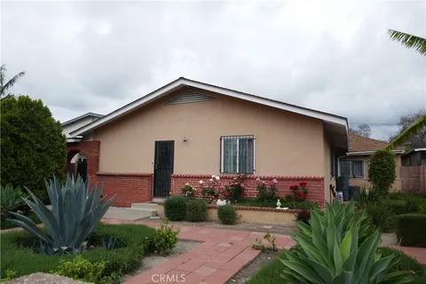 841 E Mcfadden Avenue, Santa Ana, CA MLS: PW25075602