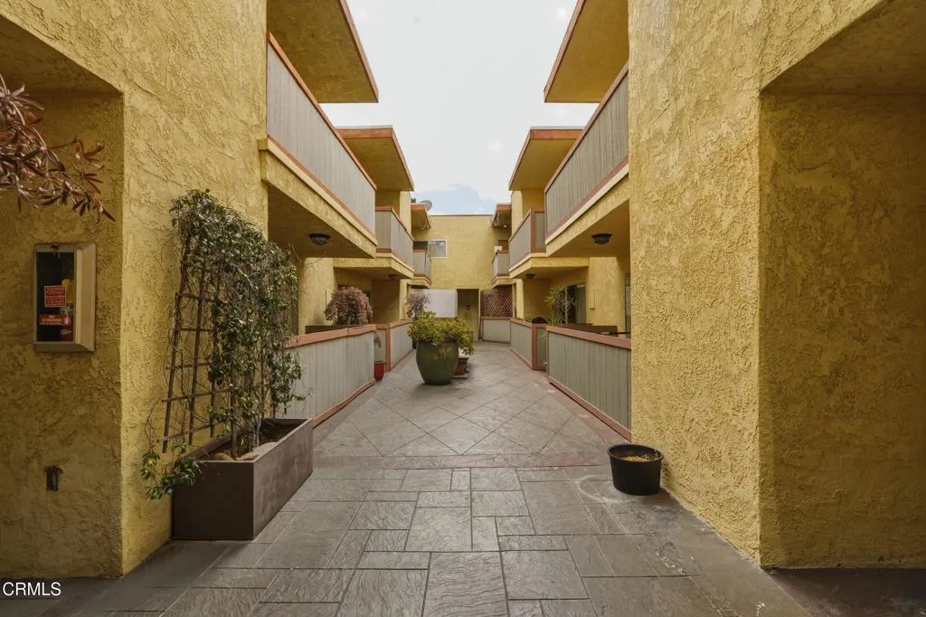 Additional image 17 of 12940 Riverside Drive Unit 106, Los Angeles, CA 91423