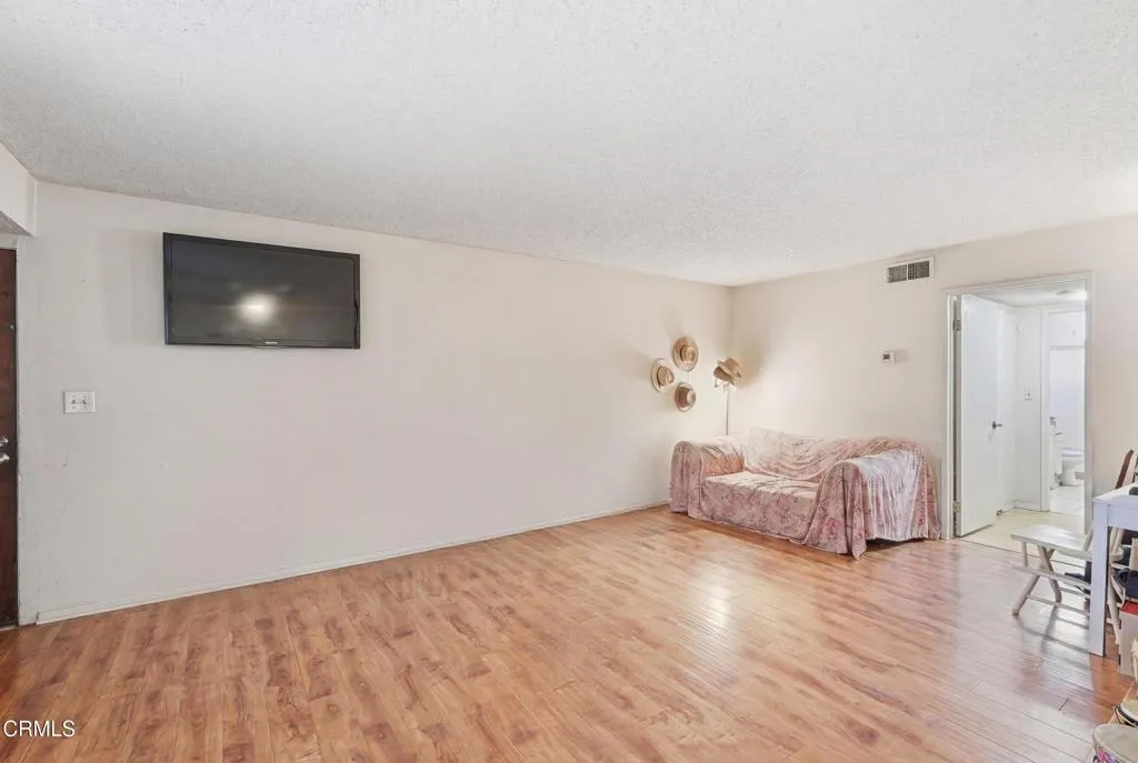 Additional image 33 of 12940 Riverside Drive Unit 106, Los Angeles, CA 91423