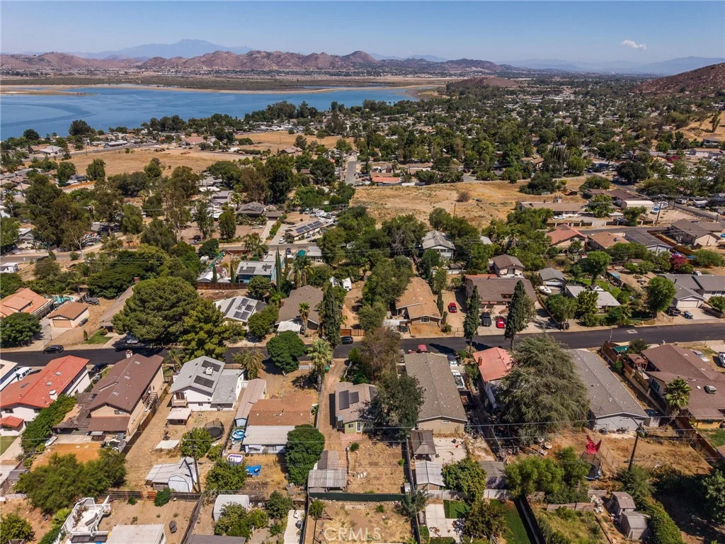 33205 Zellar St, Lake Elsinore, CA 92530