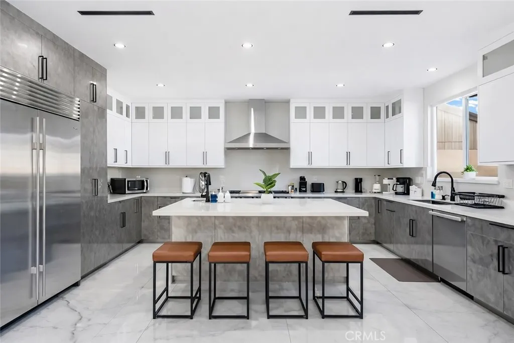 Additional image 4 of 17179 Kingsbury St, Granada Hills, CA 91344