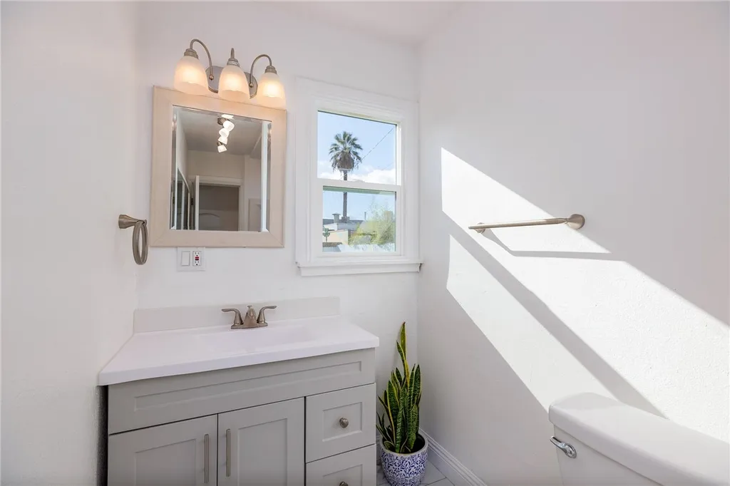 Additional image 44 of 333 S 1st Ave, Covina, CA 91723