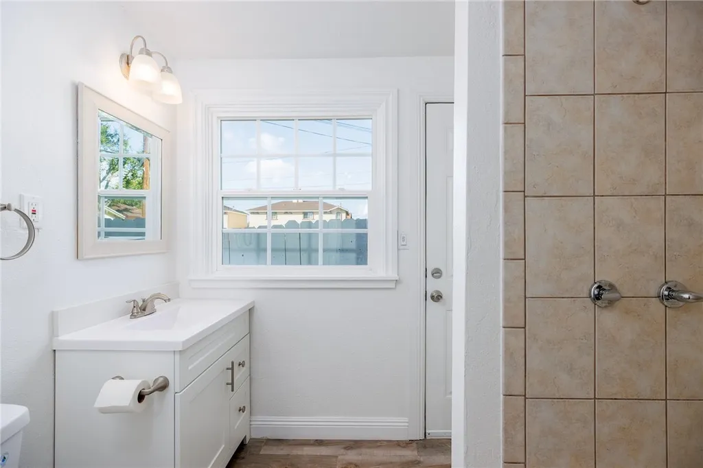 Additional image 55 of 333 S 1st Ave, Covina, CA 91723