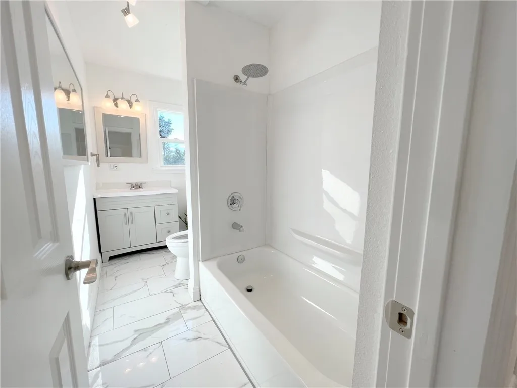 Additional image 109 of 333 S 1st Ave, Covina, CA 91723