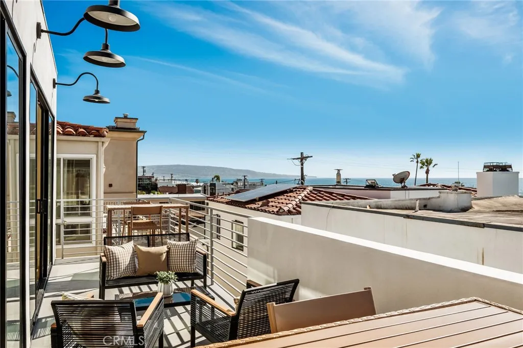 Additional image 73 of 89 Bayview Dr, Manhattan Beach, CA 90266