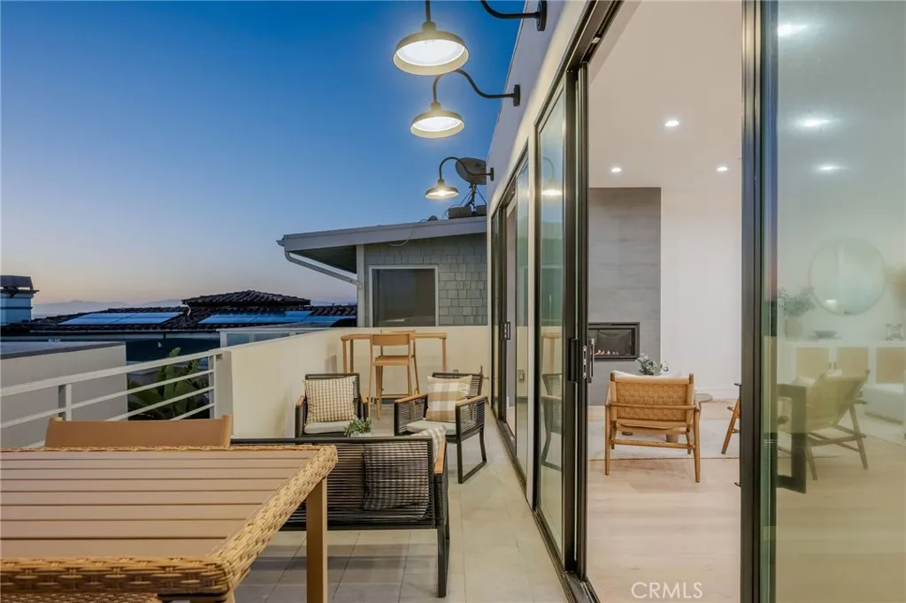 Additional image 123 of 89 Bayview Dr, Manhattan Beach, CA 90266