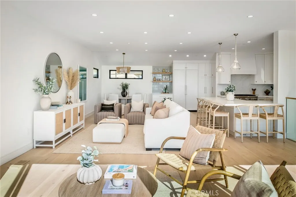 Additional image 83 of 89 Bayview Dr, Manhattan Beach, CA 90266