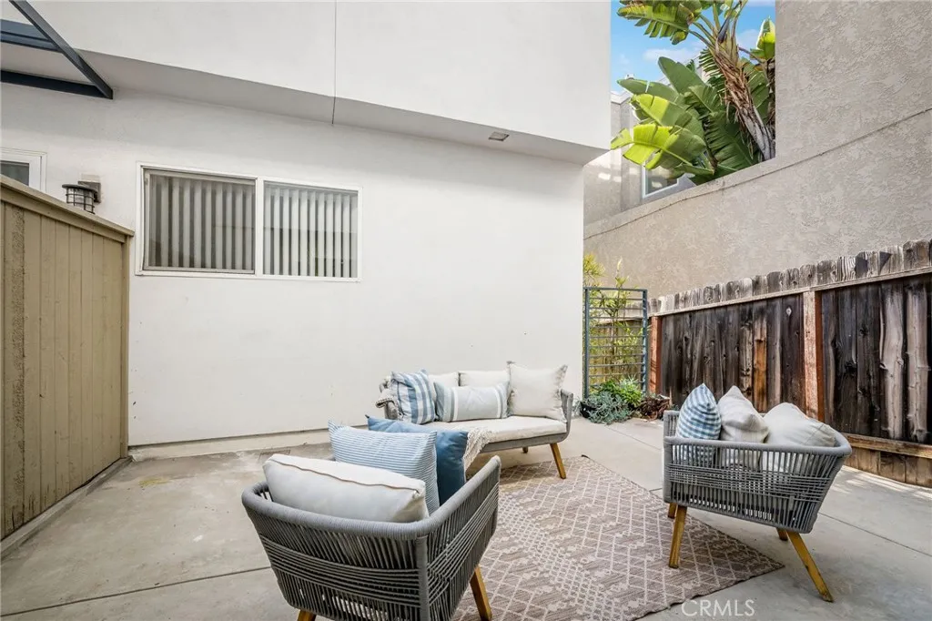 Additional image 111 of 89 Bayview Dr, Manhattan Beach, CA 90266