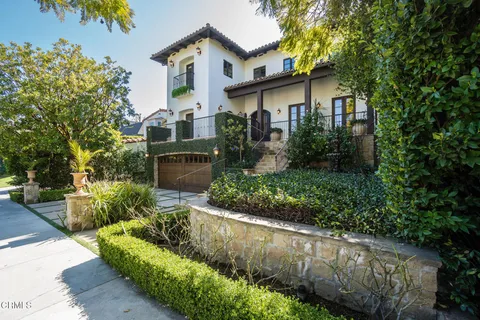 4263 Navajo Avenue, Toluca Lake, CA MLS: P1-21000