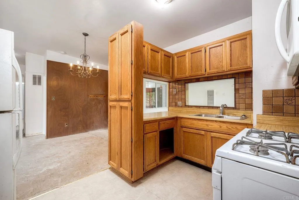 Additional image 9 of 1085 Las Bancas Court, Chula Vista, CA 91911