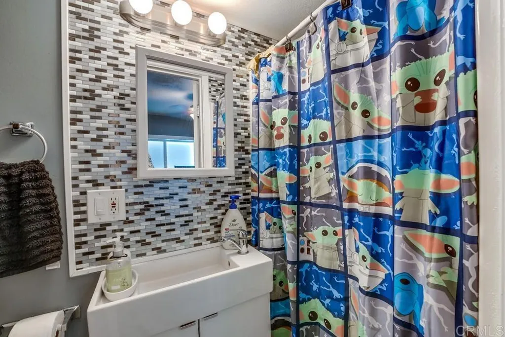 Additional image 25 of 3826 Beyer Boulevard, San Diego, CA 92173