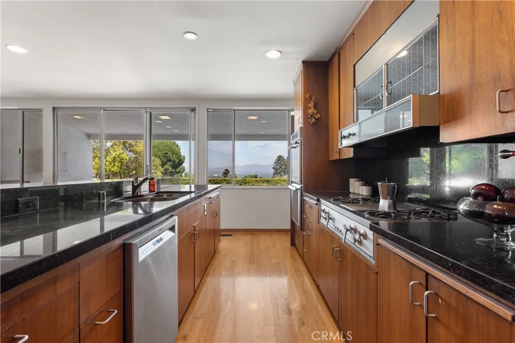 Additional image 58 of 3511 Stonehill Place, Sherman Oaks, CA 91423