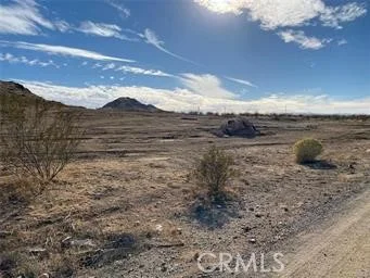 Corwin, Apple Valley, CA 92307 photo 4
