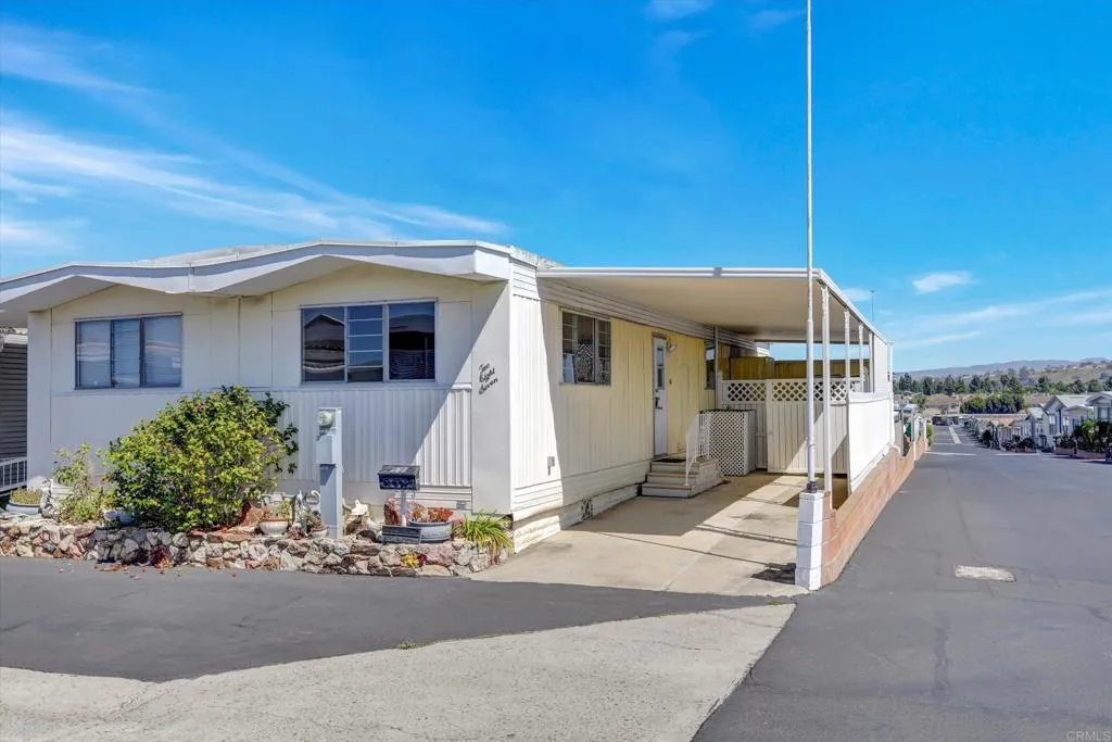 Additional image 2 of 287 Robin Lane, Oceanside, CA 92057