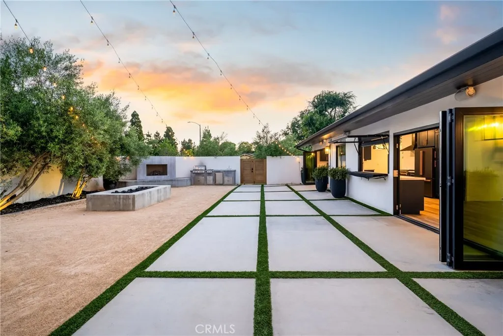 Additional image 5 of 3000 Country Club Drive, Costa Mesa, CA 92626