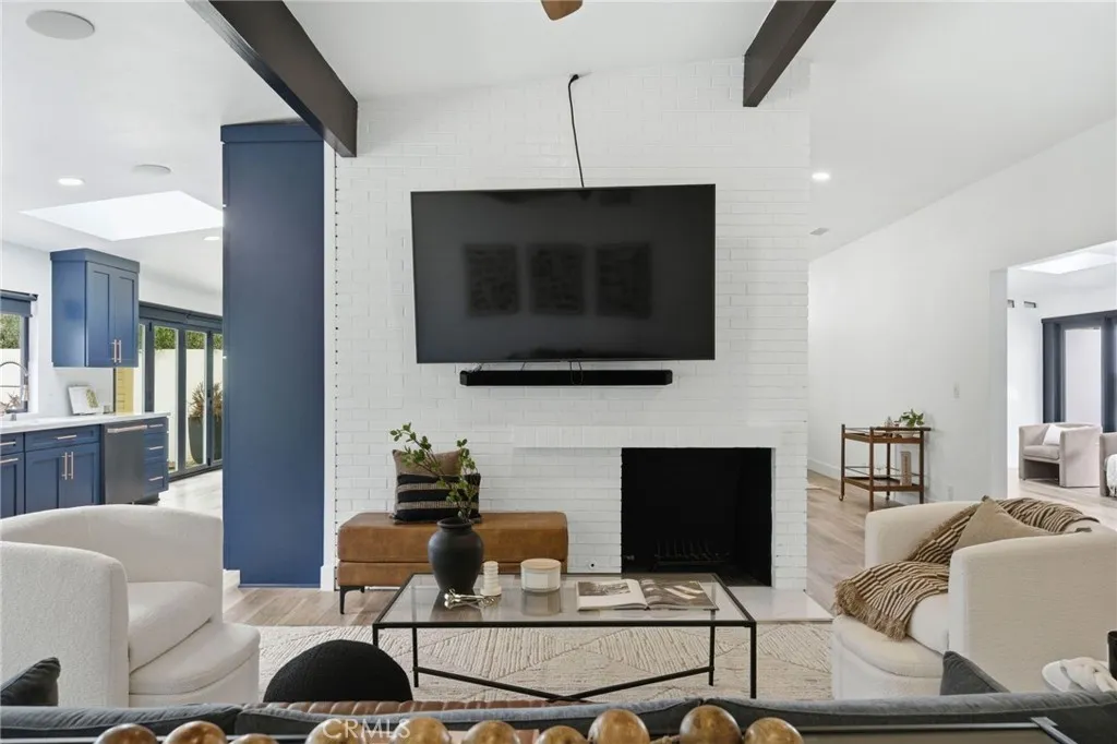 Additional image 21 of 3000 Country Club Drive, Costa Mesa, CA 92626